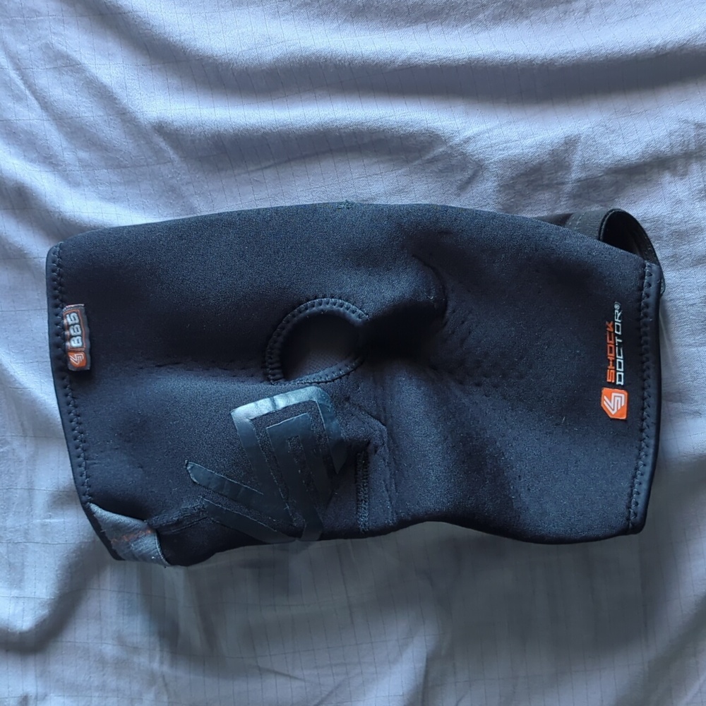 Shock Doctor Knee Brace